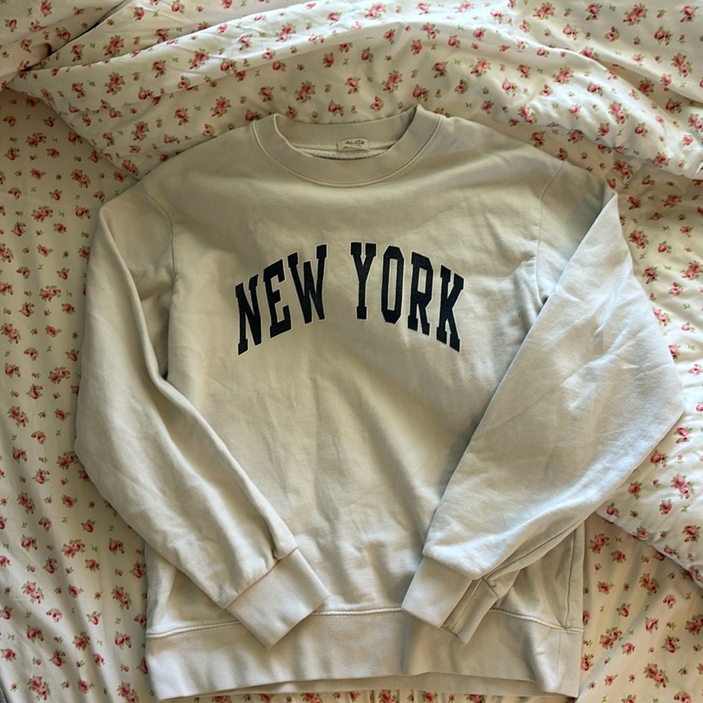 brandy melville new york crewneck